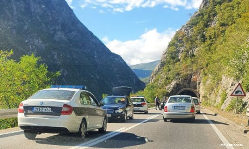 Saobraćajka na izlazu iz Mostara Sudarili se motocikl i automobil BL