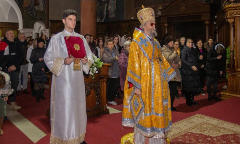 Vladika banjalučki Jefrem poručio na liturgiji Niko nema pravo da nas