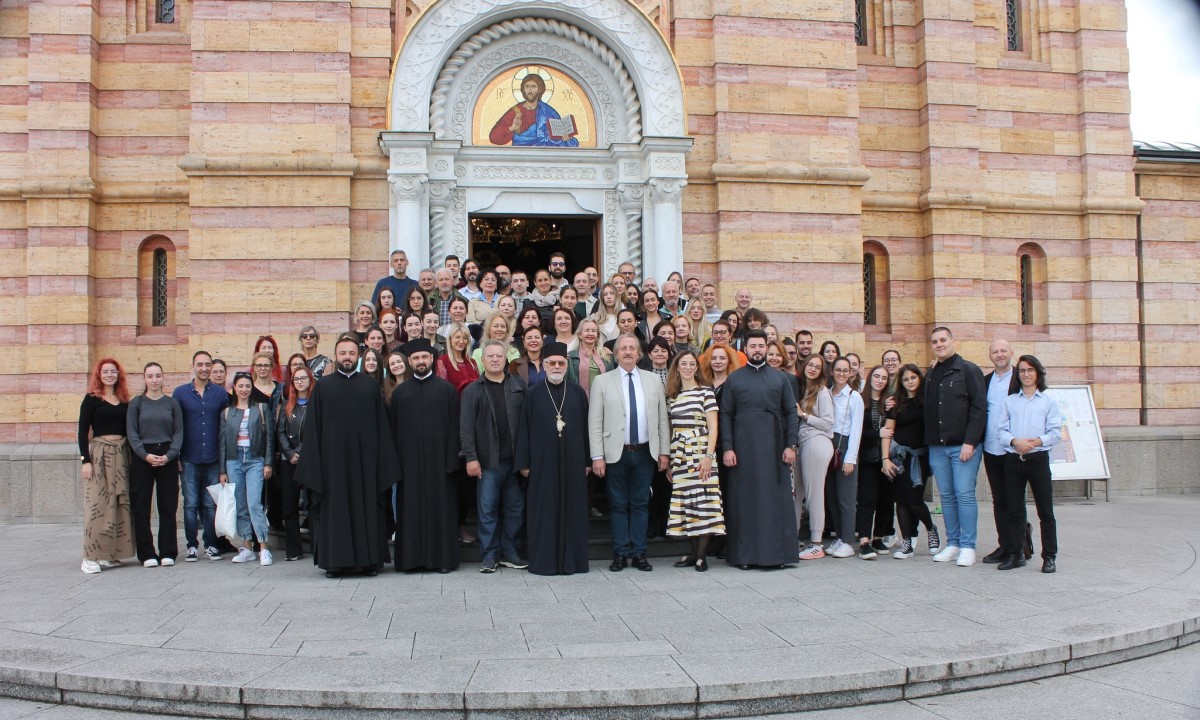 U Hramu Hrista Spasitelja Tradicionalni Koncert Pjeva Kog Dru Tva