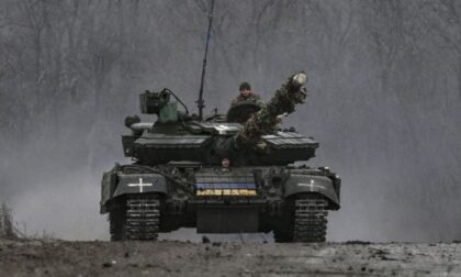 Dogovorio se sa Rusima: Bivši ukrajinski vojnik došao tenkom da se preda