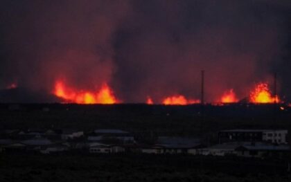 Peta erupcija od decembra: Proradio vulkan južno od Rejkjavika VIDEO