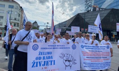 Protesti radnika u Sarajevu: “Stop robovlasništvu, ko će nam penziju zarađivati?”