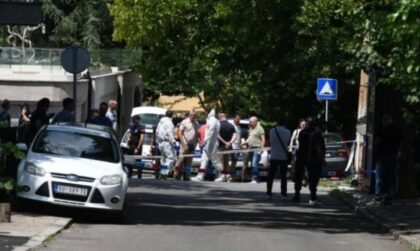 Drama u Beogradu: Pripadnik Žandarmerije pogođen strijelom, napadač ubijen