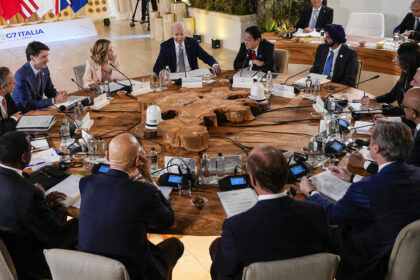Šolc otkrio da li su lideri G7 razgovarali o Putinovim prijedlozima za mir u Ukrajini: “Nisu ozbiljni”
