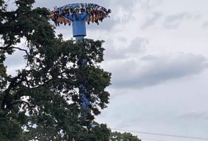Zaglavila se sprava u luna parku, ljudi visili 30 metara naglavačke: “Bilo je zastrašujuće”