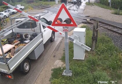 Nesavjesni vozači ne poštuju saobraćajnu signalizaciju: Novi incidenti na pružnim prelazima u Banjaluci VIDEO