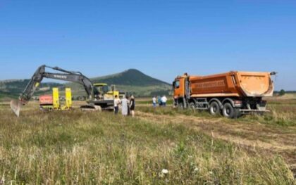 Ko je vlasnik zemljišta? Optužuju Stanivukovića da na Manjači bespravno gradi novo Kočićevo zborište