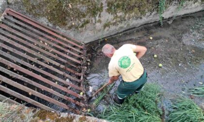 Preventivni radovi pred obilne padavine: Čišćenje slivnika na više lokacija u Banjaluci