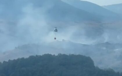 Helikopteri Srpske i Srbije na terenu: Pogledajte kako izgleda požarište kod Gacka VIDEO