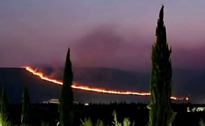 Požar kod Mostara: Vatrogasci na više mjesta brane kuće FOTO