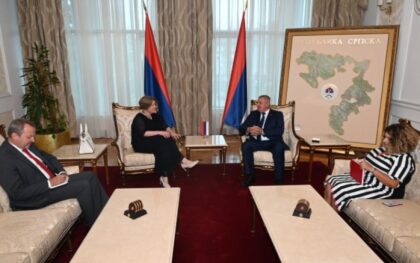 Višković sa ambasadorkom Češke: Srpska opredijeljena za evropski put