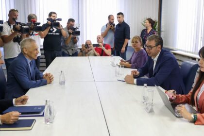 Vučić poslije sastanka sa Bocan-Harčenkom: Razgovarali smo o važnim pitanjima