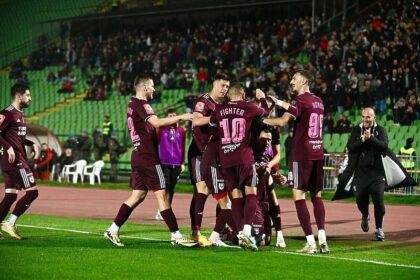 Sarajevo pregazilo očajni Velež: Derbi obilježila dva crvena kartona