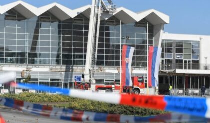 Srbija zavijena u crno: Spasilac opisao strašne scene u Novom Sadu