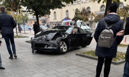 Žestok udes u centru Banjaluke: Četvoro povrijeđenih u sudaru dva vozila