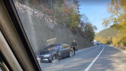 Sudar “bmw” i kamiona: Stvorila se gužva, saobraćaj se odvija jednom trakom