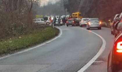 Vozači, oprezno i strpljivo! Zbog udesa kod Banjaluke saobraćaj blokiran