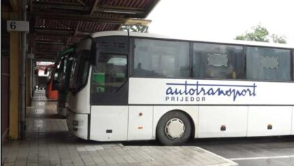 Autobusi ponovo voze: Radnicima “Autotransporta” isplaćeno svih pet zaostalih plata