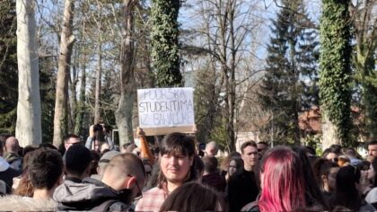 Ovo su pravila ponašanja: Banjalučki studenti pružaju podršku kolegama u Srbiji FOTO