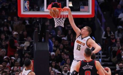 “Ludnica” u NBA noći! Nikola Jokić zakucao pet puta i upisao novi tripl-dabl VIDEO