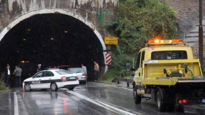 Udes na izlazu iz tunela Vranduk: Obustavljen saobraćaj, stvorila se velika gužva FOTO