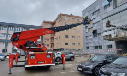 I vatrogasci intervenisali: Zgrada banjalučkog tužilaštva postala opasna po život