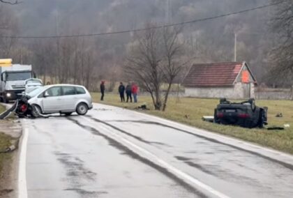 Teška saobraćajka u Srpskoj: Jedna osoba poginula, tri povrijeđene VIDEO