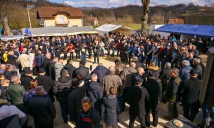 Brojni mještani u porti hrama u Bistrici: Obilježene “Kozarske poklade”