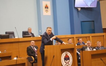 Dodik tokom obraćanja u NSRS: Sud BiH je odredio pritvor Viškoviću, Stevandiću i meni