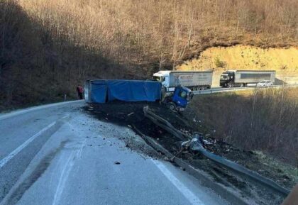 Nesreća  kod Bugojna: Prevrnuo se kamion