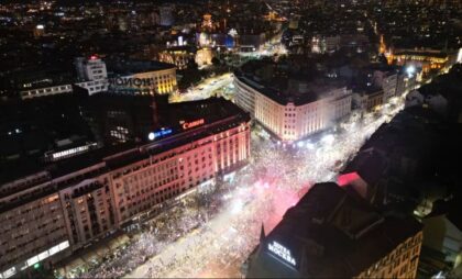 Veliki doček! Studenti iz svih krajeva Srbije koji pješke dolaze na protest stižu u centar Beograda VIDEO